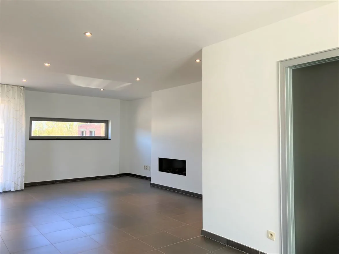 Apartamento Para alugar - 2200 HERENTALS BE Image 2